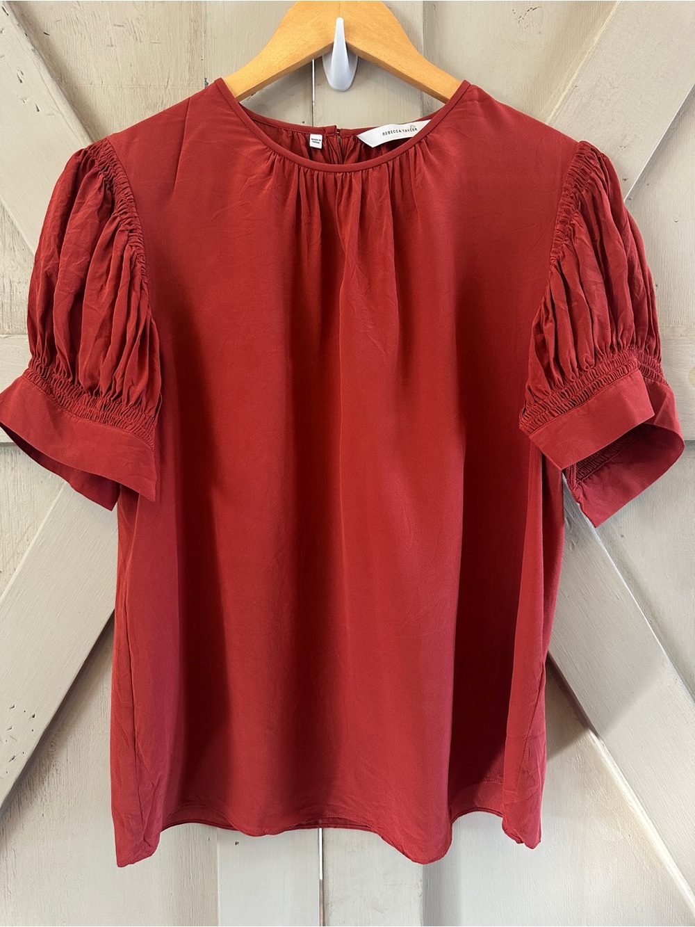 Rebecca Taylor 100% Silk Blouse Large Rust Red Puff Sleeve Gathered Neck Top